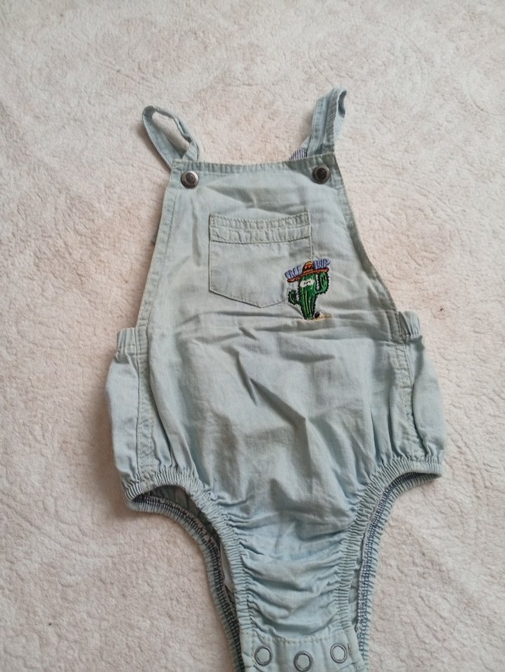 Gri Nakışlı El Bebek Kot Tulum - Görsel 3