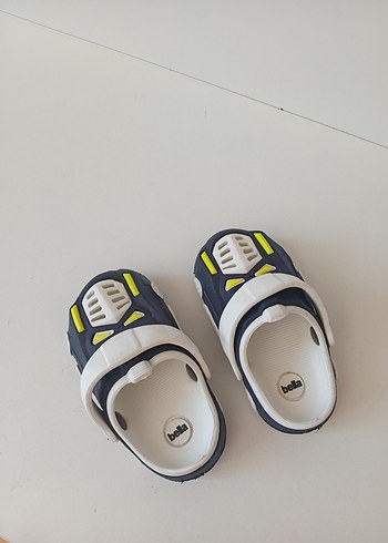 22 Beden Mavi Erkek Çocuk Terlik