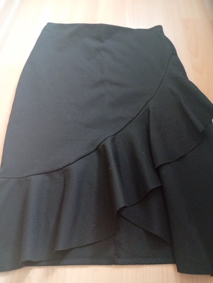 Siyah Fırfırlı Midi Etek - Görsel 2