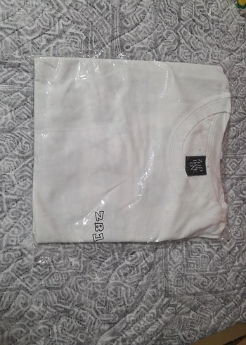 Mavi Beyaz Minimalist Bisiklet Yaka Tisort