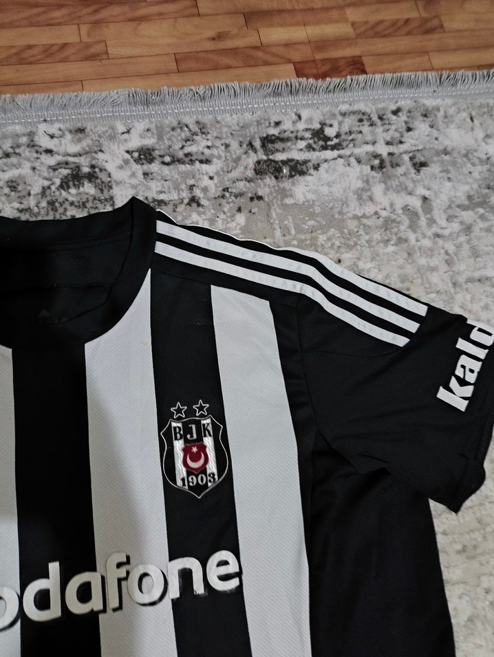 Erkek Gri Çizgili Kısa Kollu Spor Forma - Görsel 4
