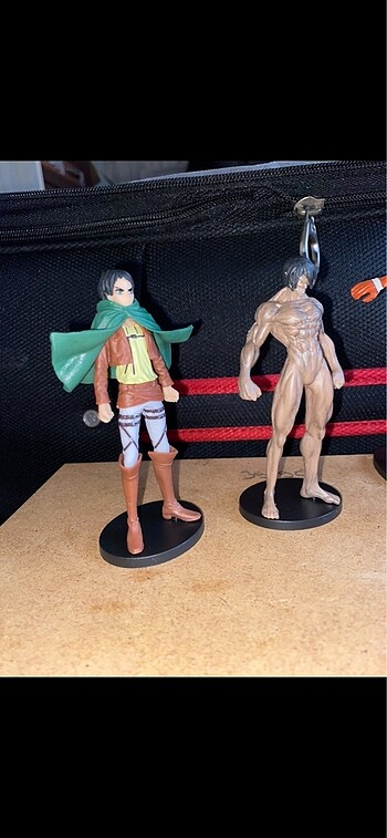  Attack on titan 4 adet figür