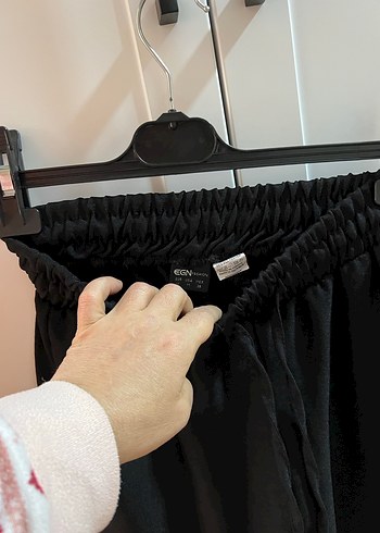 Kadın Siyah Keten Beli Kemerli Bol Pantolon - Görsel 4