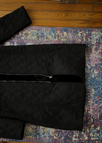 Siyah Kapüşonlu Uzun Kadın Mont - Görsel 4