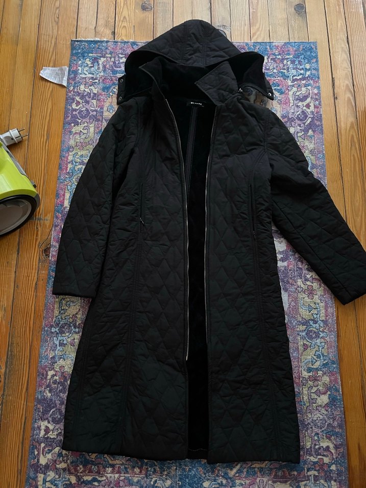 Siyah Kapüşonlu Uzun Kadın Mont - Görsel 2