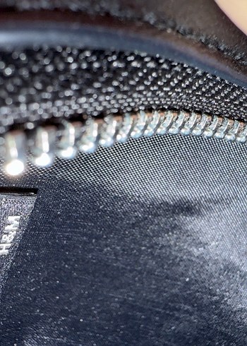 H&M Zincir Detaylı Siyah Deri Kadın Çanta