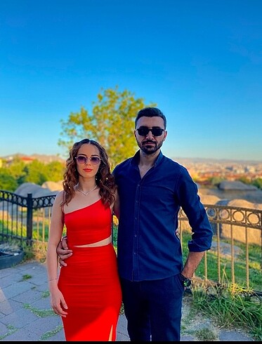 Zara kırmızı elbise