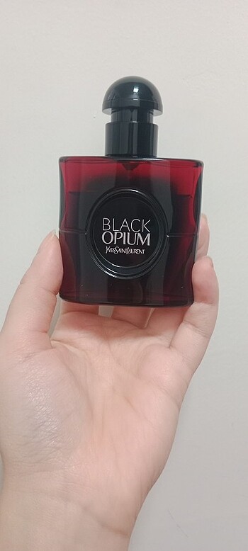 Ysl. Black Opium Over Red 