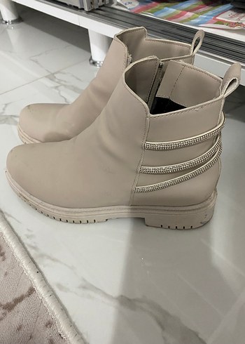 Bej Deri Kadın Dolgu Topuklu Bot - Görsel 2