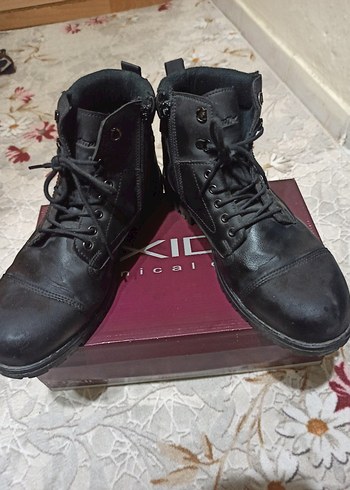 Siyah Erkek bot - Görsel 3