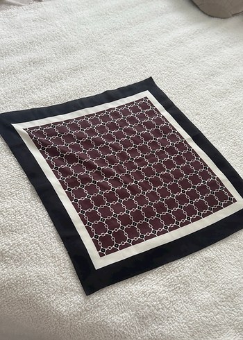 Desenli fular - Görsel 2