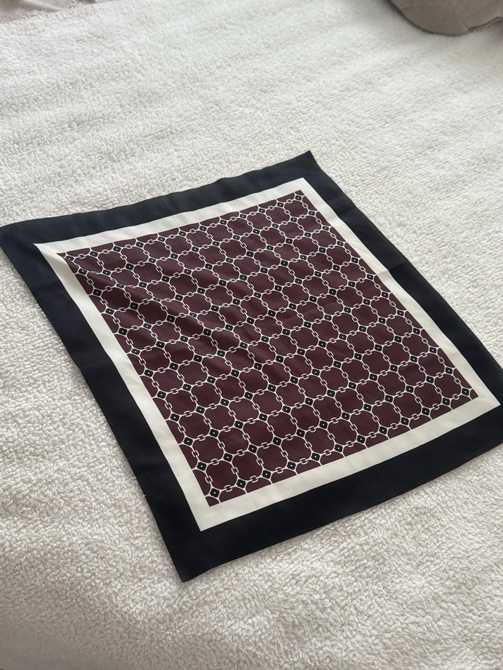 Desenli fular - Görsel 2