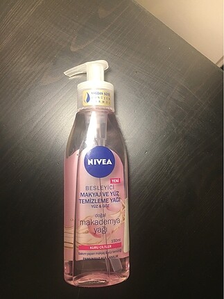 Nivea makyaj ve yüz temizleme yağı