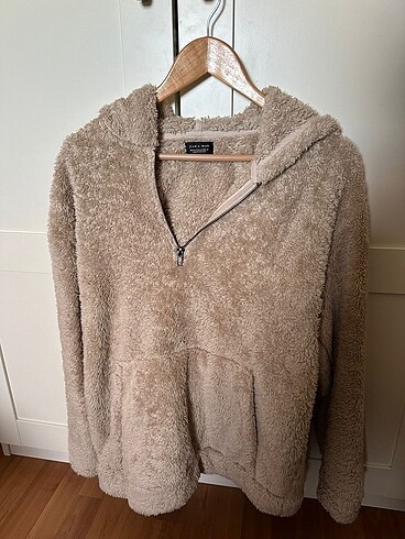 Zara sweatshirt