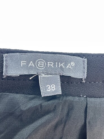 38 Beden siyah Renk Fabrika Mini Etek %70 İndirimli.