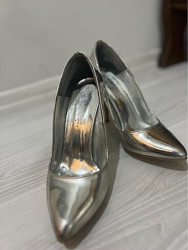Diğer Gümüş stiletto