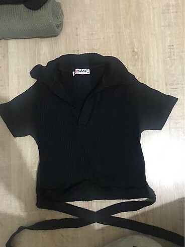 siyah belden bağlamalı kısa kollu