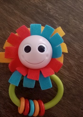 Renkli Diş Kaşıyıcı ve Çıngırak Oyuncak