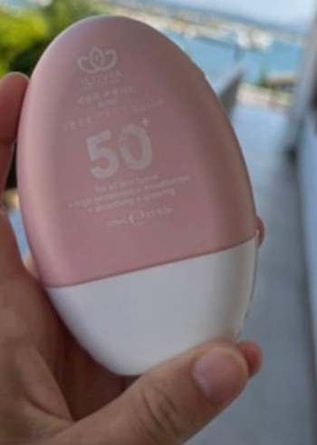 ILUVIA SPF 50 Güneş Koruyucu Krem - Görsel 2