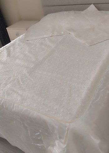 KREM RENGİ YATAK ÖRTÜSÜ - Görsel 11