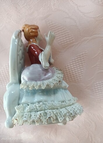 Diğer Antika biblo