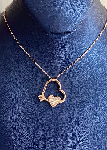 Beden Gümüş rosegold Renkli Mini Zincirli Kalp ve tektaş Kolye