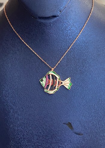 Gümüş mineli rosegold Renkli Zincir Detaylı Mini Balık Kolye