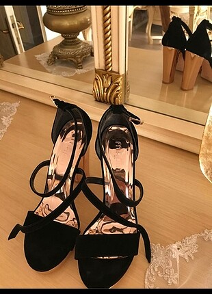 Marjin topuklu bikere kullanıldı sağlam temiz 