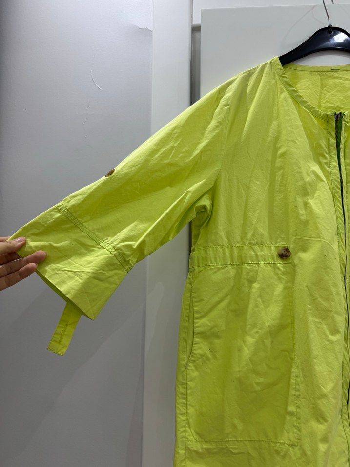 Sarı Mini Kadın Yağmurluk Düğmeli - Görsel 2