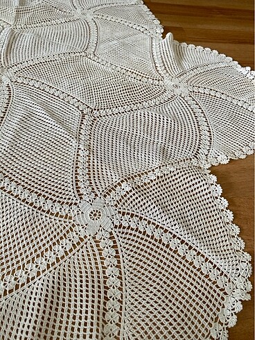 Çok güzel masa örtüsü el emeği - Görsel 5