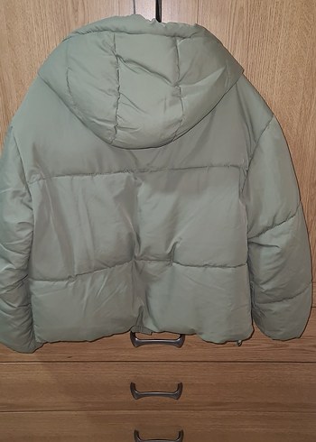 Bershka Rahat Kesim Yeşil Kışlık Mont - Görsel 3