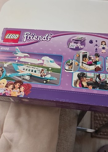 LEGO Friends Havalimanı Uçağı 41100 - Görsel 2