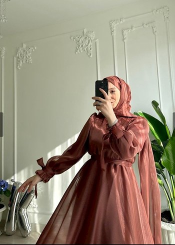 kiremit Parlak Uzun Askılı Abiye Elbise - Görsel 2