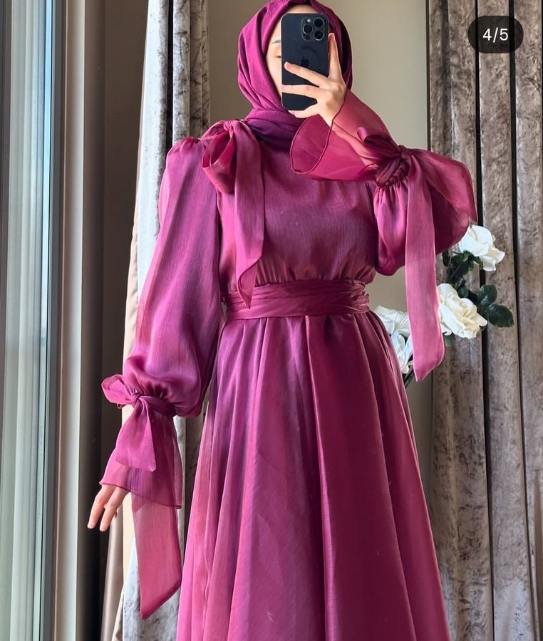 Bordo parlak  Yüksek Yakalı abiye - Görsel 3