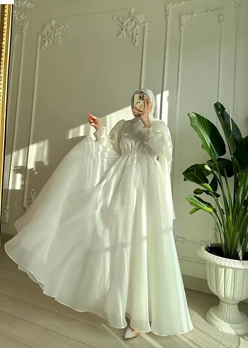 Uzun Beyaz Drapeli Modern nikah elbisesi - Görsel 3