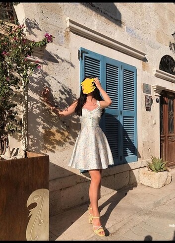 Saten kısa elbise