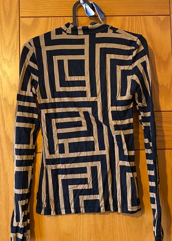 Desenli Dik Yakalı Penye Bluz - Görsel 3