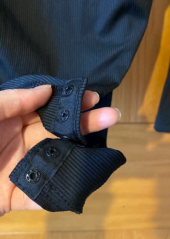 V Yaka Siyah Uzun Kollu Kadın Bluz - Görsel 4