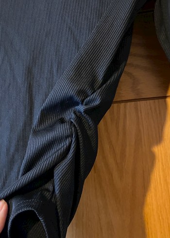 V Yaka Siyah Uzun Kollu Kadın Bluz - Görsel 2