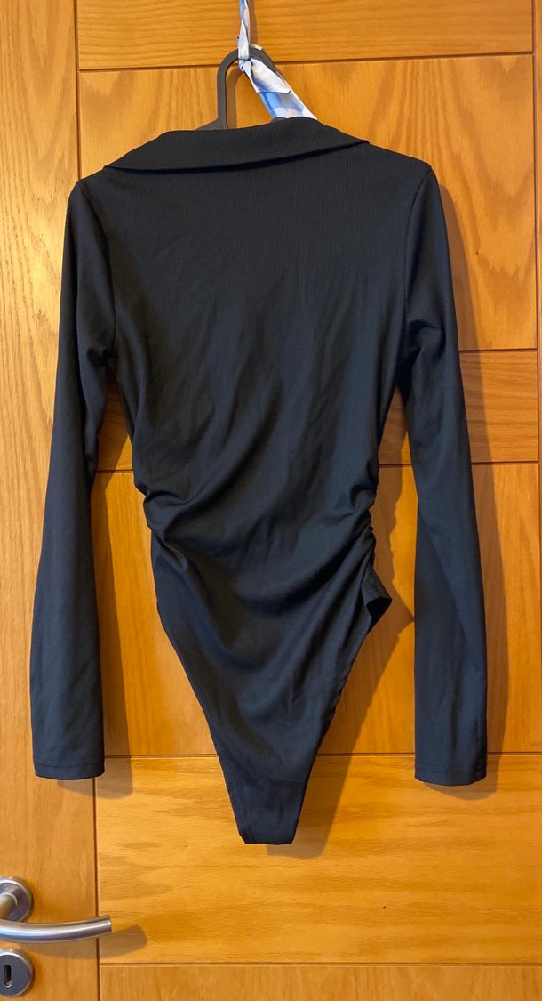 V Yaka Siyah Uzun Kollu Kadın Bluz - Görsel 5