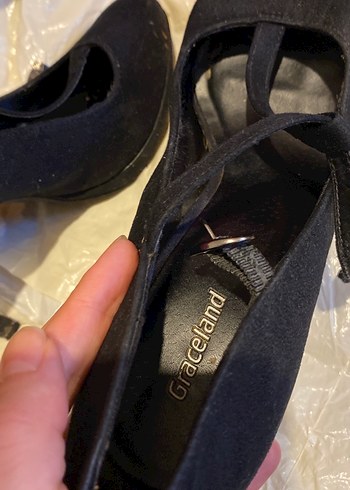 Siyah Goth Stiletto Tokalı Kadın Topuklu Ayakkabı - Görsel 4