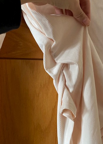 Beyaz V Yakalı Uzun Kollu Kadın Bluz - Görsel 2