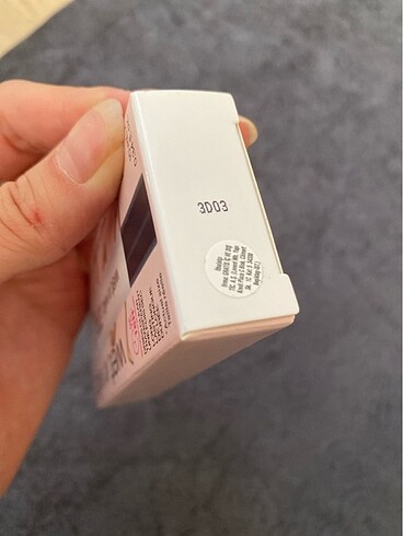  Beden Wet n wild eyeshadow primer