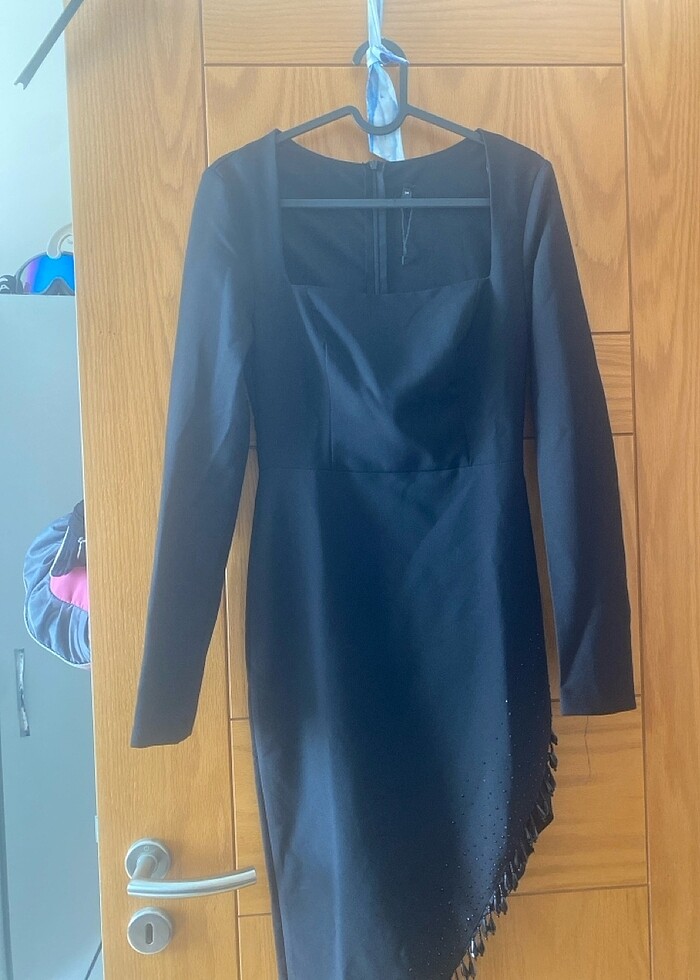 Siyah asimetrik elbise - Görsel 4