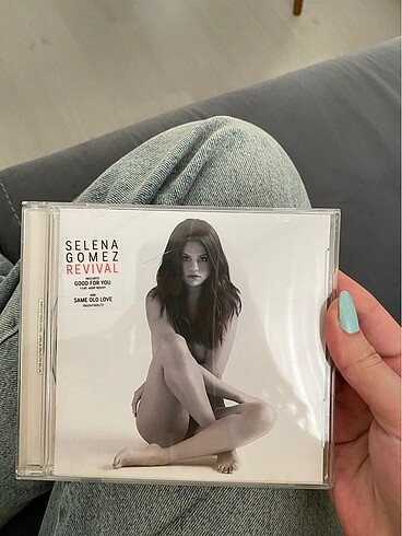 Selena Gomez Revival album cd