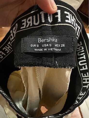 s Beden Bershka mini şort