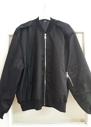 Siyah bomber