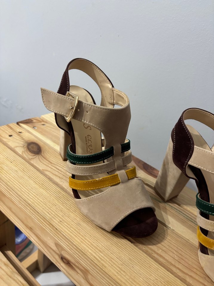 Bej Süet Kadın Topuklu Sandalet - Görsel 2