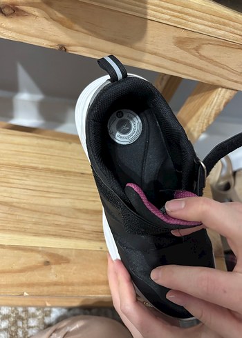 Siyah Kadın Spor Ayakkabı Velcro Detaylı - Görsel 4