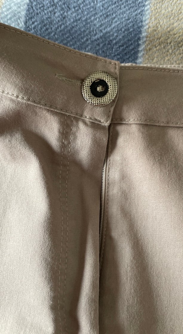 Bej Kadın Bermuda Şort - Görsel 3